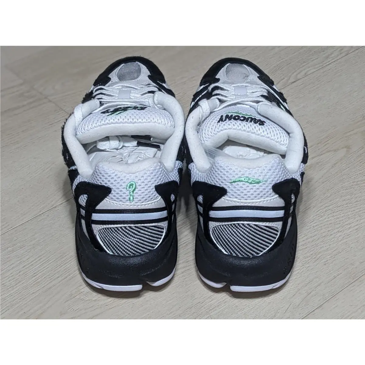 Saucony shoes - Saucony size x Grid Azura 2000 - S70526-1 - White (UPC: 194713790034) 3