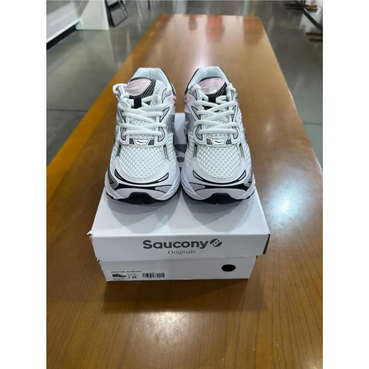 Saucony shoes - Saucony ProGrid Omni - ProGrid Omni - Pink 0