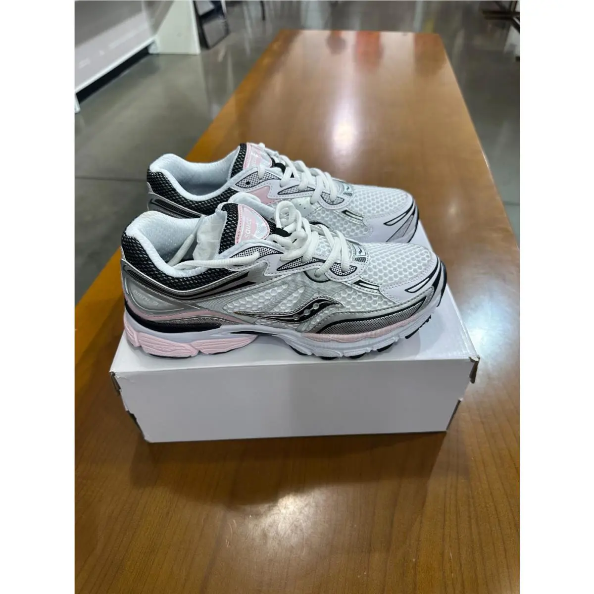 Saucony shoes - Saucony ProGrid Omni - ProGrid Omni - Pink 1