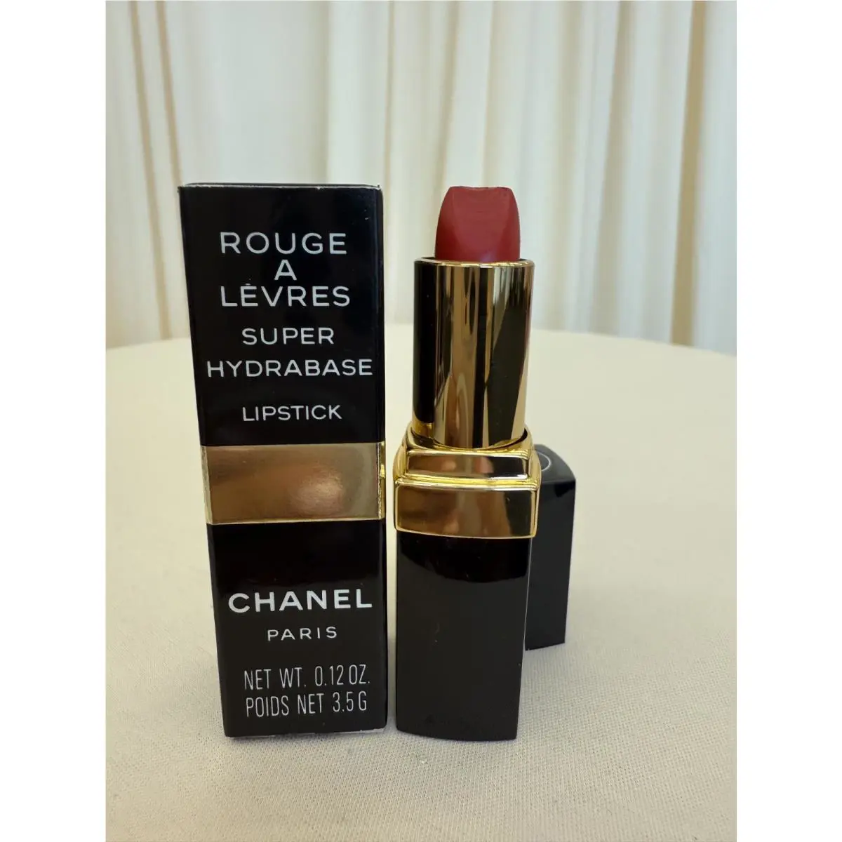 Chanel Hydrabase Lipstick in Shade Rouge Dragon 12 3.5g
