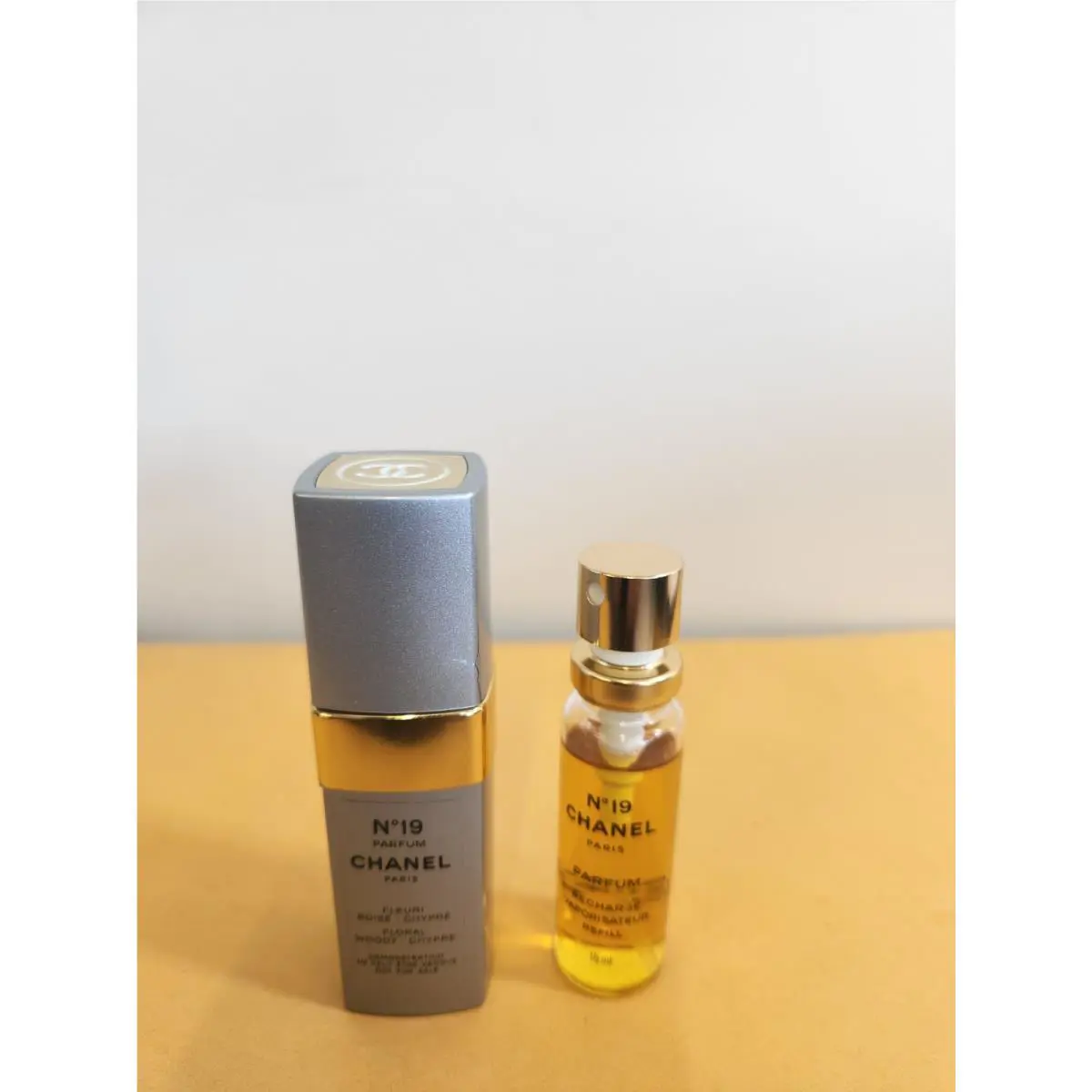 Chanel No 19 Parfum 15 ML Spray Refillable Vintage Perfume TT