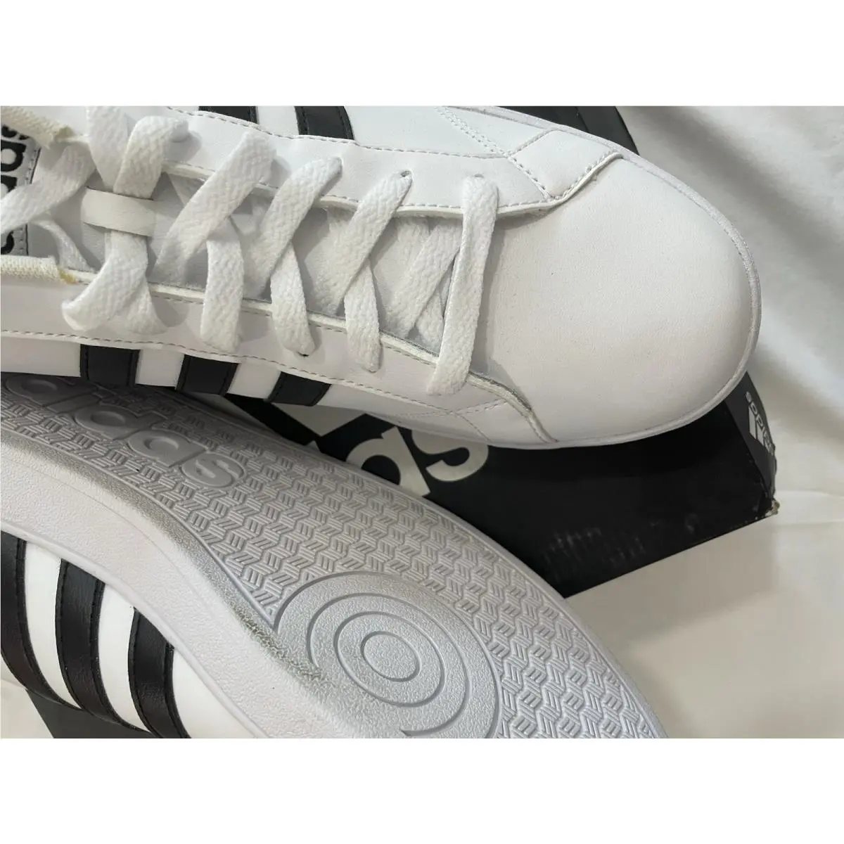 Adidas shoes - Baseline k - Baseline - AW5410 - White 4