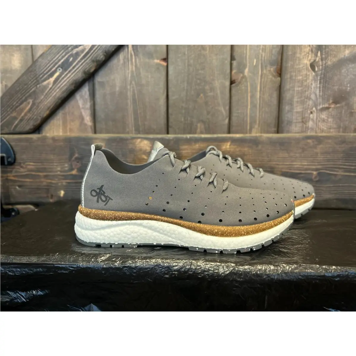Adidas Otbt Women Alstead Gray Travel Light Comfort Shoe Size 9