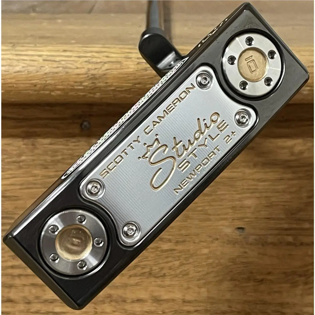 Scotty Cameron  - Studio Style Newport 2 Plus - 2025 - SCS - Xtreme Dark - DLC - Gold, Lie Angle: Black 2
