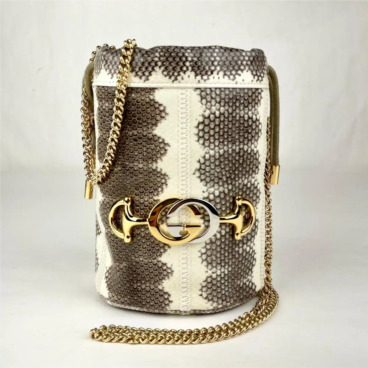 Gucci Zumi White/gray Snakeskin Mini Drawstring Bucket Chain Bag 576432 9599