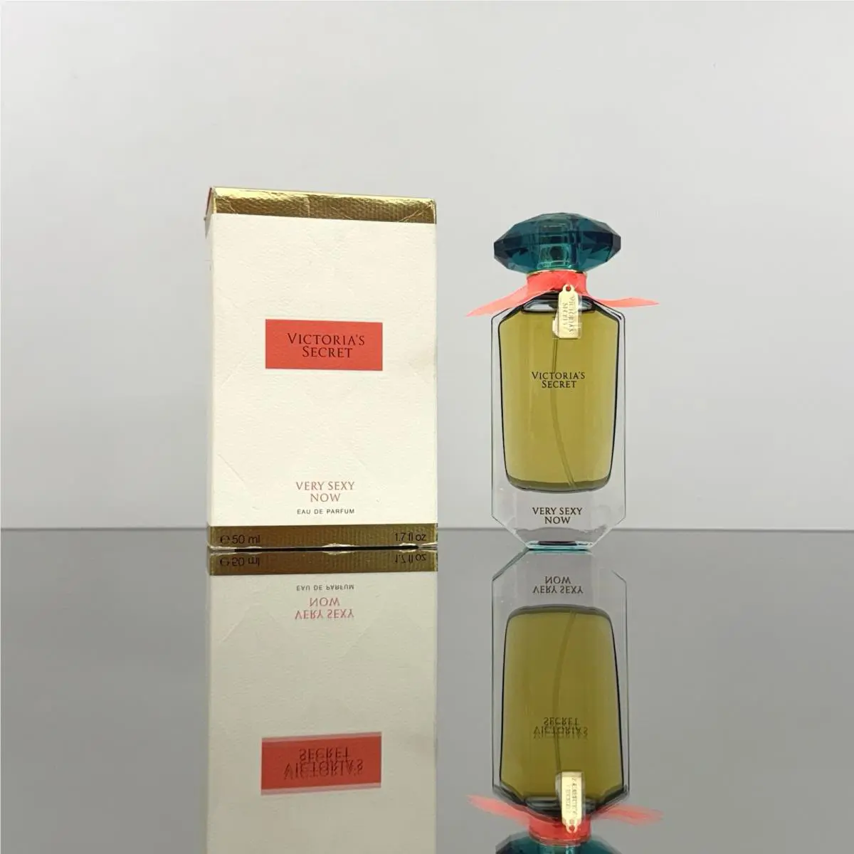Victoria`s Secret Very Sexy Now 2015 For Women 50ml Edp Spr BR24