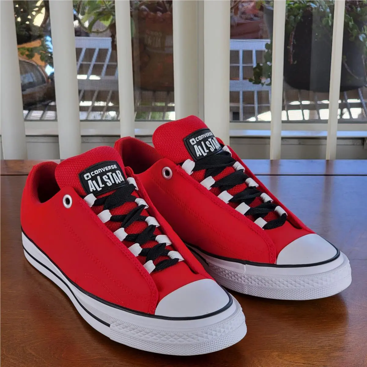 Converse Puff Taylor Ox A14725C Red/white/black Size 11.5 Men`s Sneakers