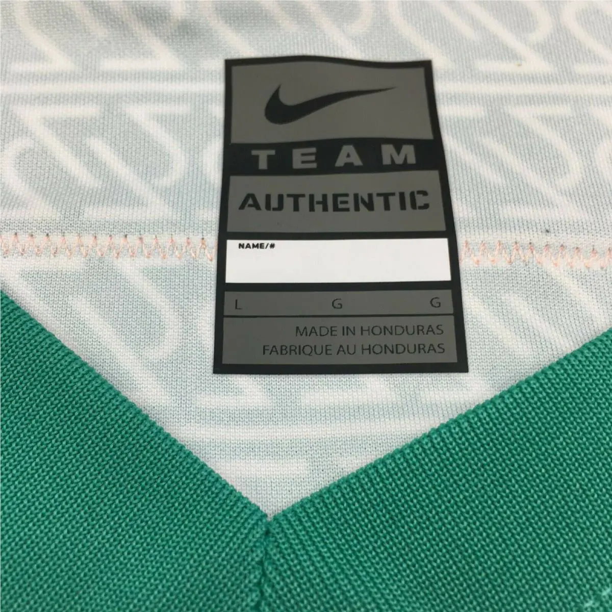 Nike clothing - Green (UPC: 193153650748) 6