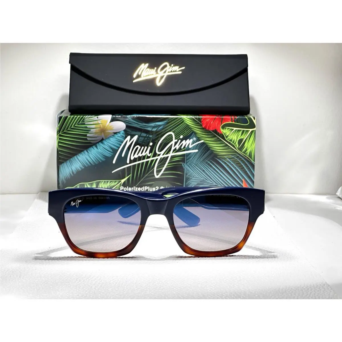 Maui Jim Valley Isle Navy with Tortoise Sunglasses DBS780-03 / MJ0780S-003