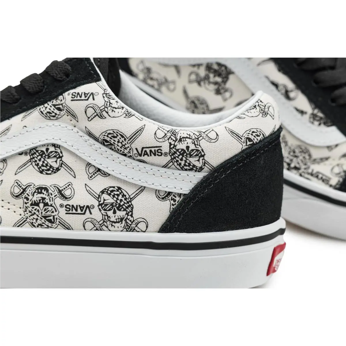 Vans shoes - Skulls Multi 18