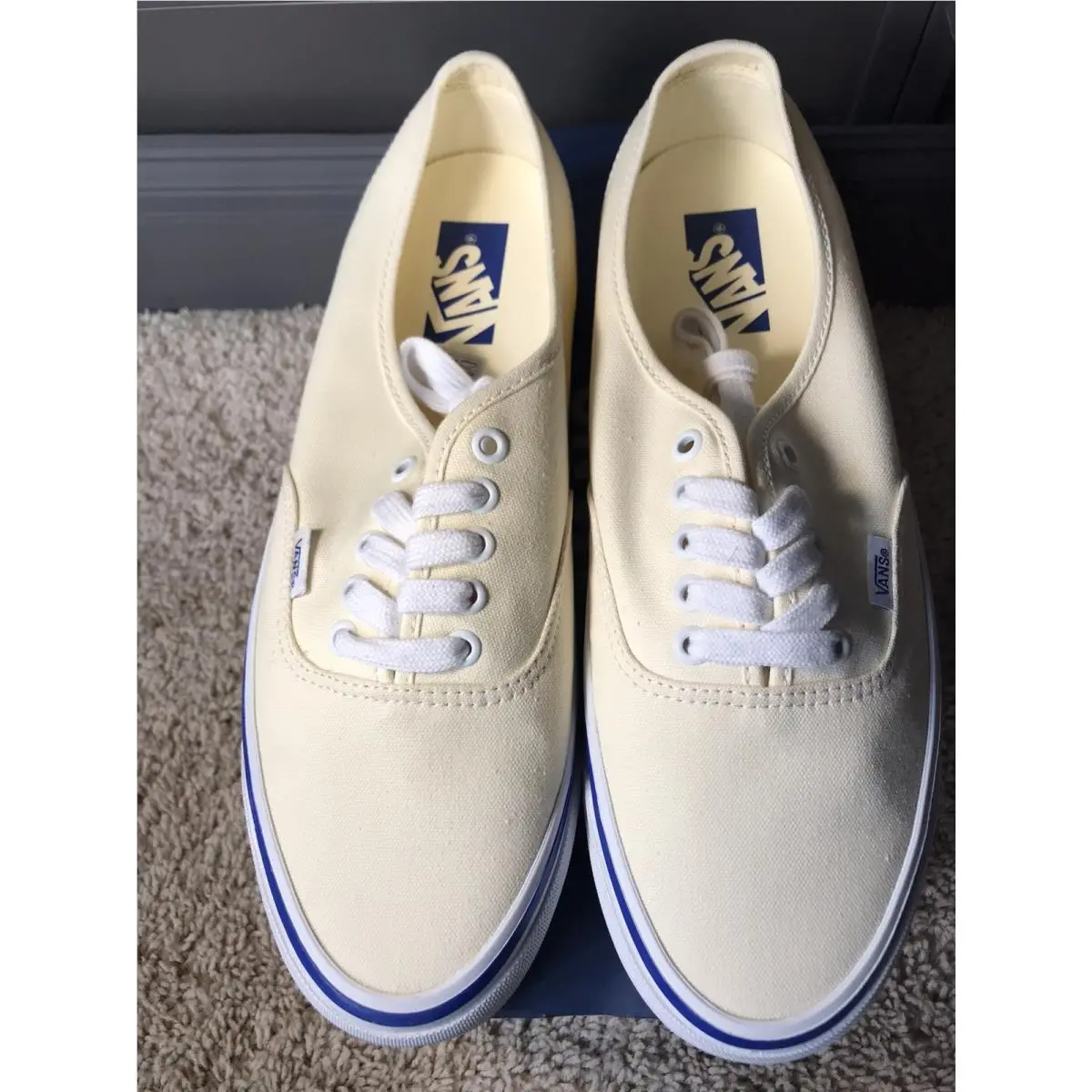 Reissue 44 LX Off White Canvas Size 10 by Vans