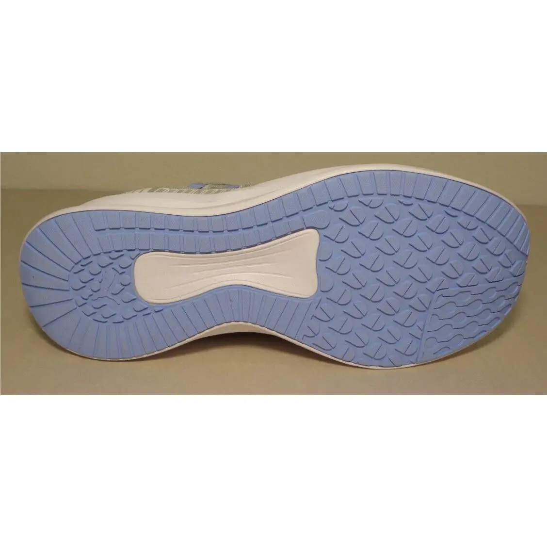Puma shoes - Gray / Lavender (UPC: 196857568869) 14