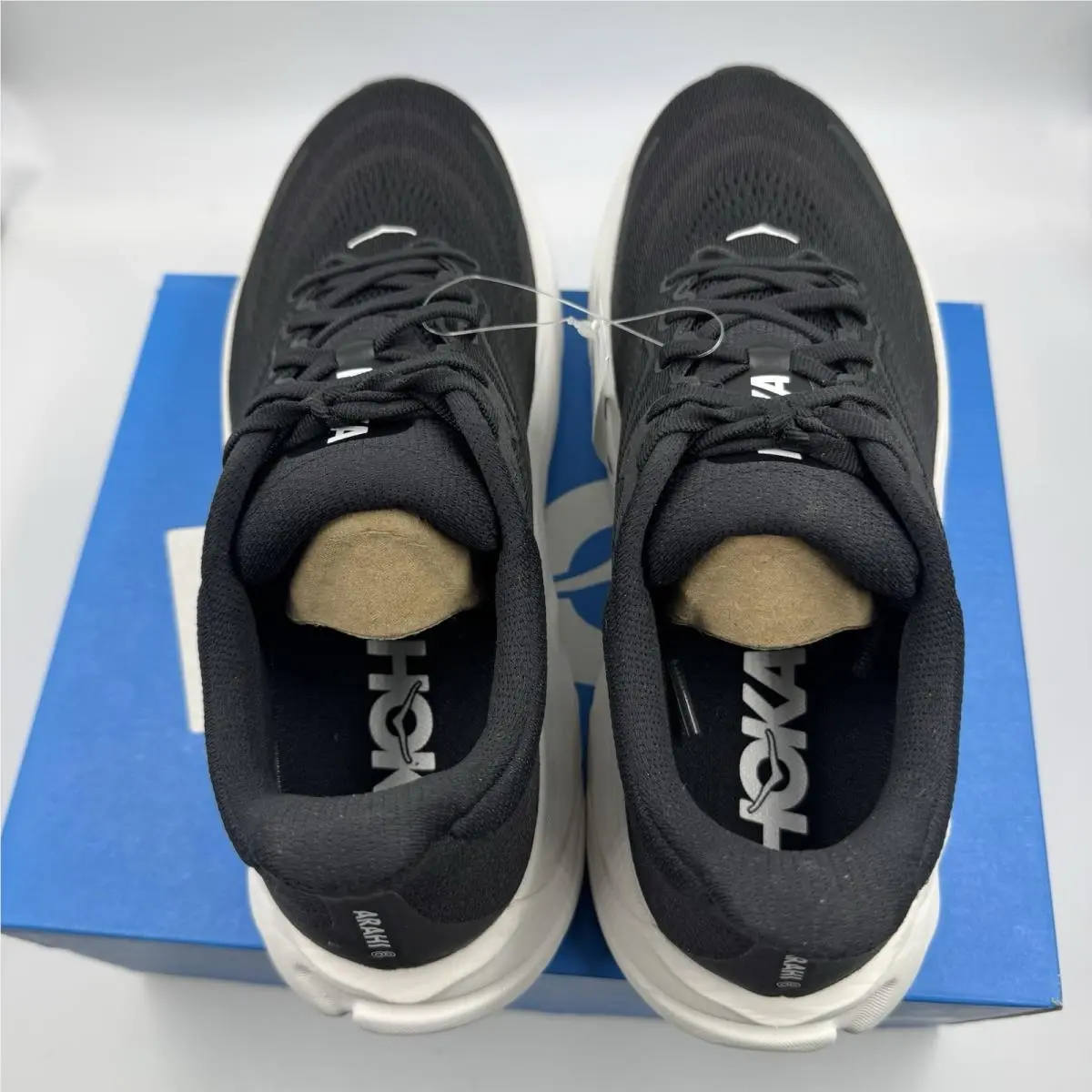 Hoka shoes - Hoka One One Arahi 8 - 1168690/BWHT - Black/white 3