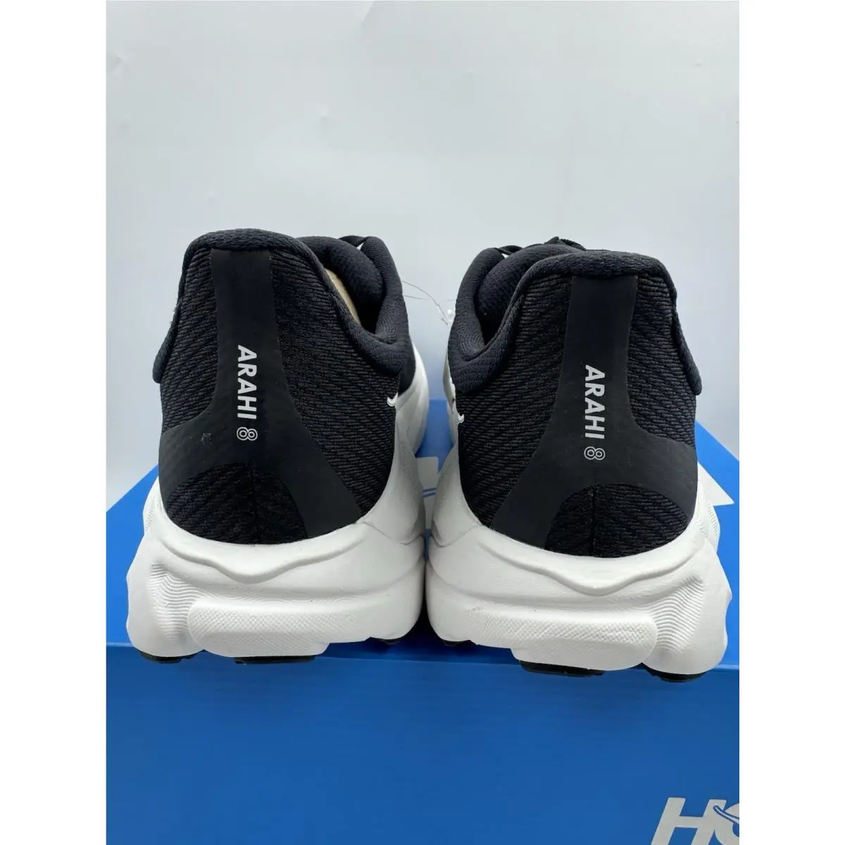 Hoka shoes - Hoka One One Arahi 8 - 1168690/BWHT - Black/white 2