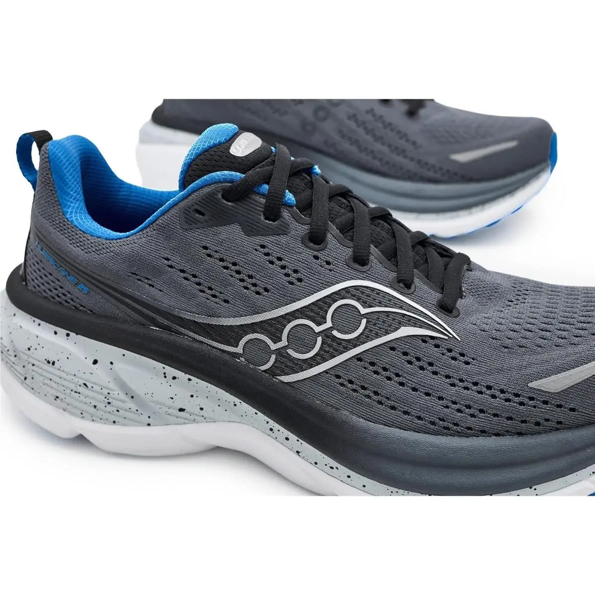 Saucony shoes - Black/White 32
