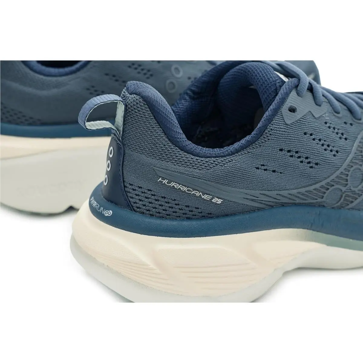 Saucony shoes - Black/White 18
