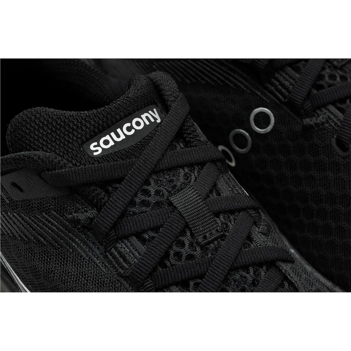 Saucony shoes - Black/White 32