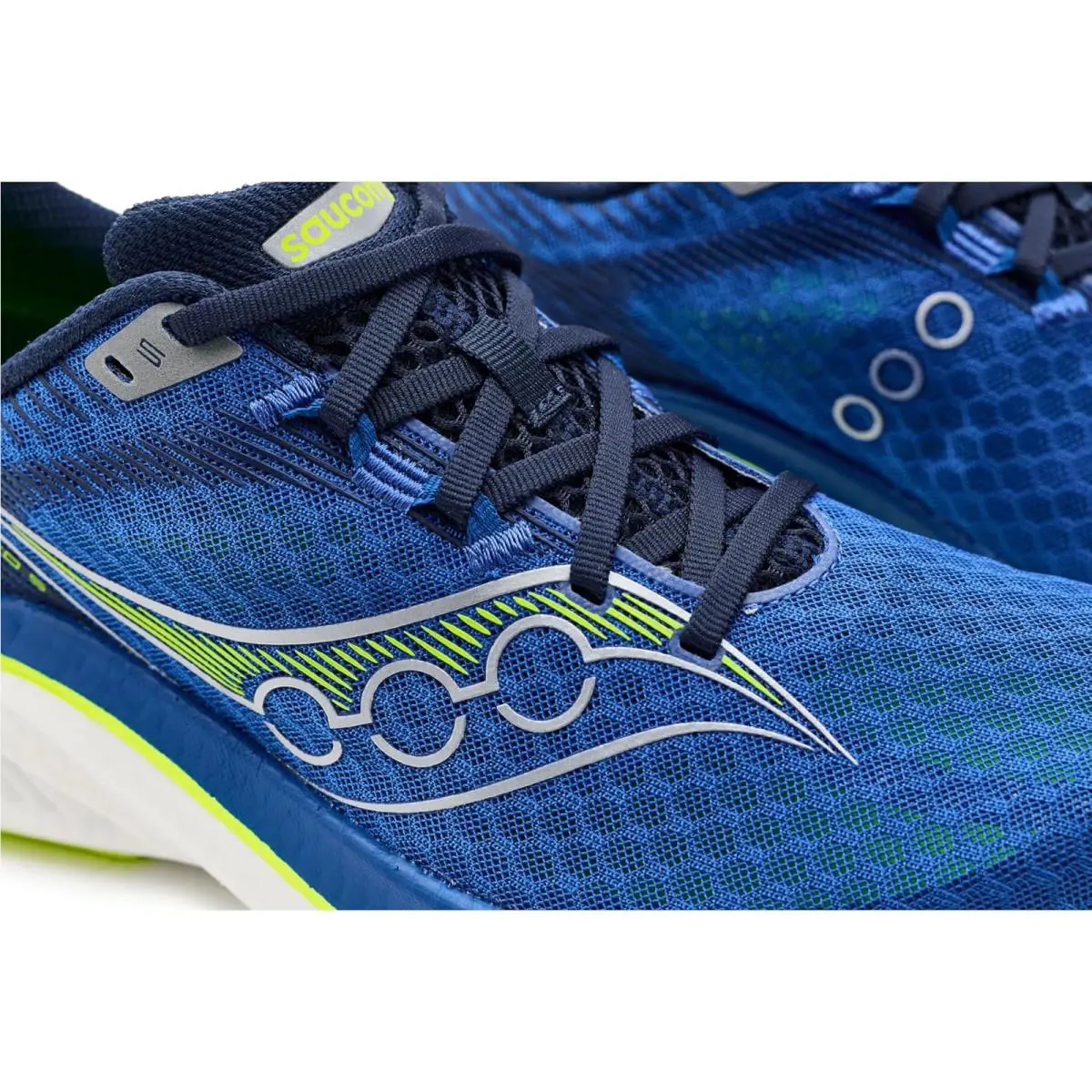 Saucony shoes - Black/White 39