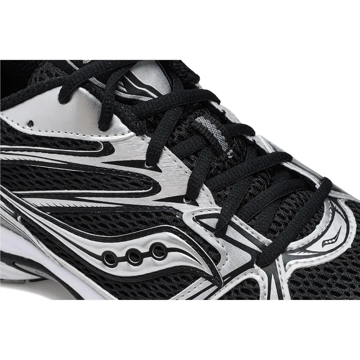 Saucony shoes - Black/Silver 4