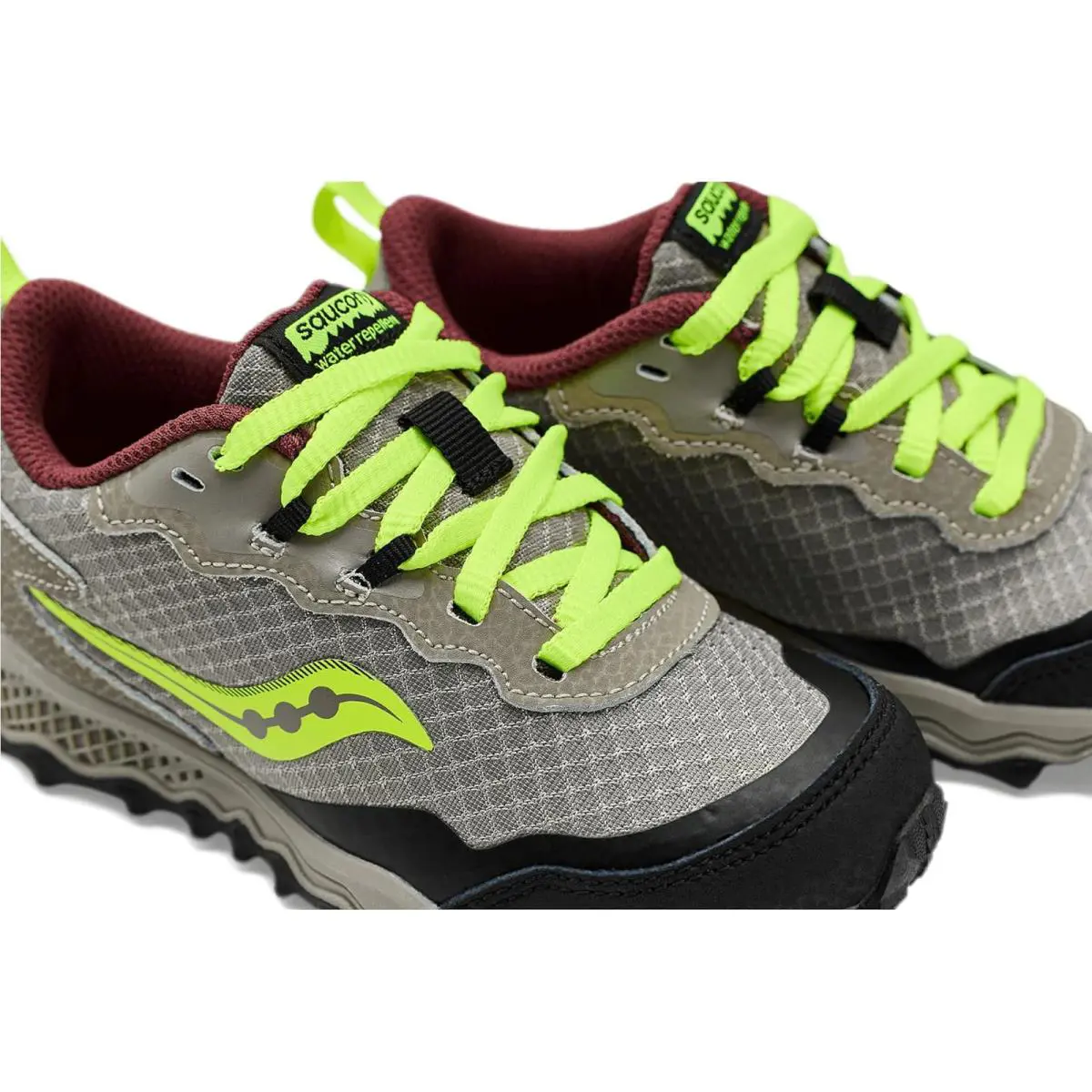 Saucony shoes - Berry/Coral 45