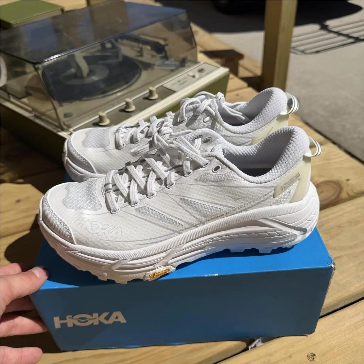 Hoka shoes - Hoka One One Mafate 2 - 1126851 WLRC - White 3