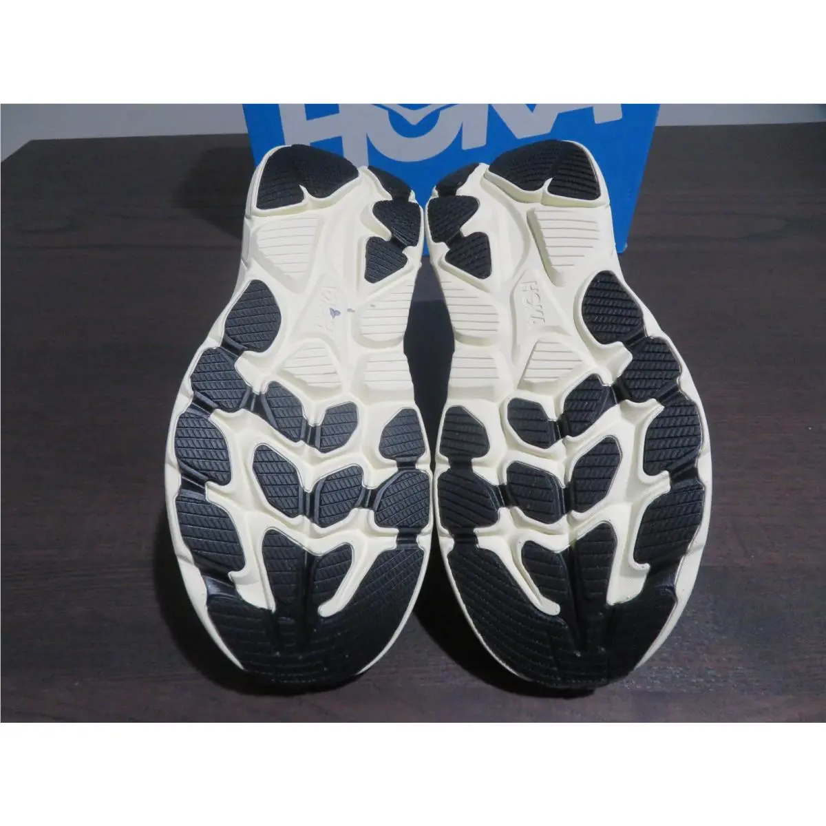 Hoka shoes - Hoka One One Clifton 10 - Gray 4