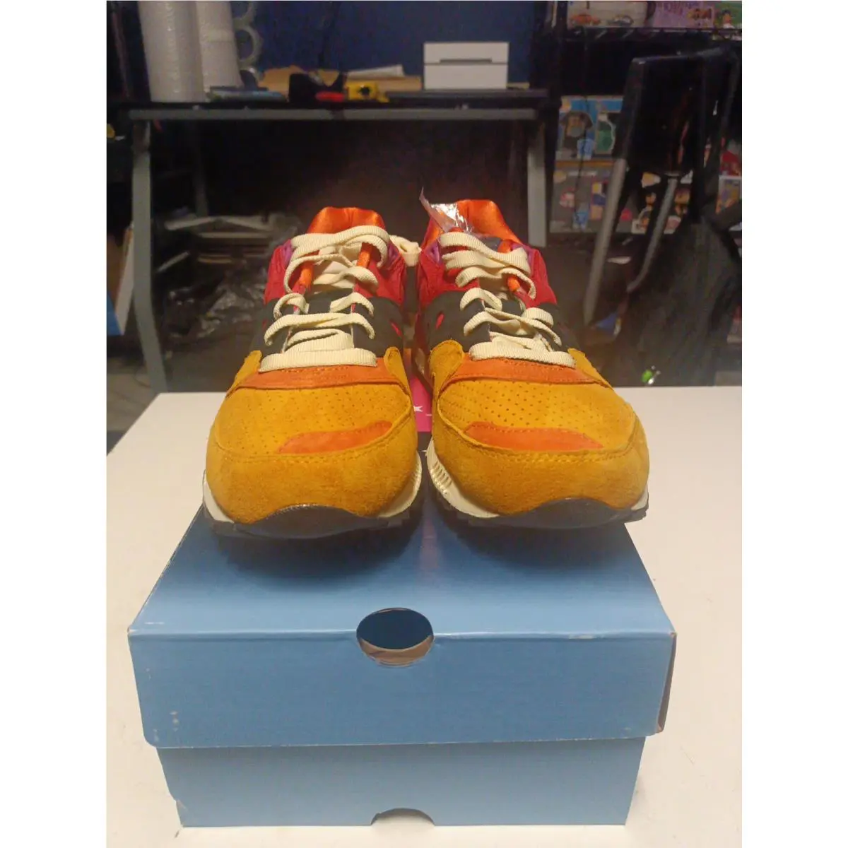 Saucony shoes - Saucony Ubiq x Shadow Master - S70187-1 - Orange 0