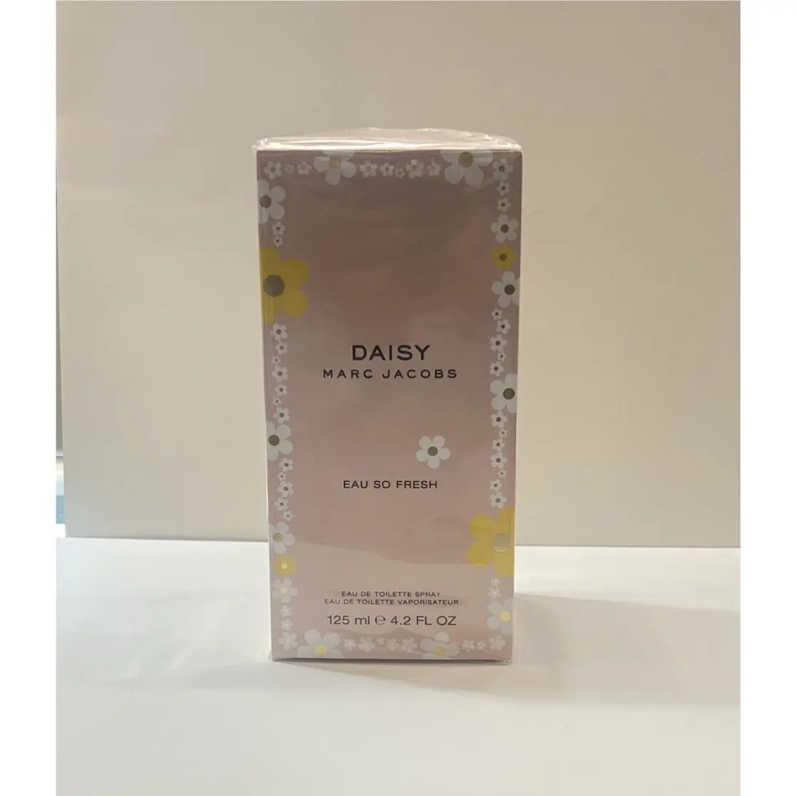 Marc Jacobs Daisy Eau So Fresh 4.2oz Edt Spray