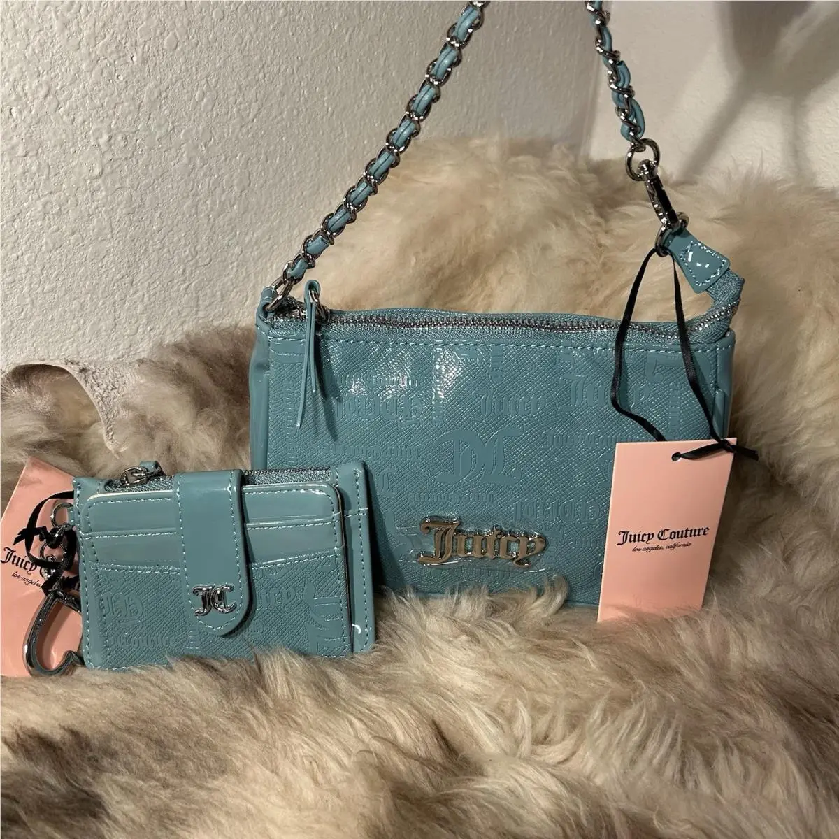 Juicy Couture Enchanted Convertible Wristlet Wallet Set - Arctic