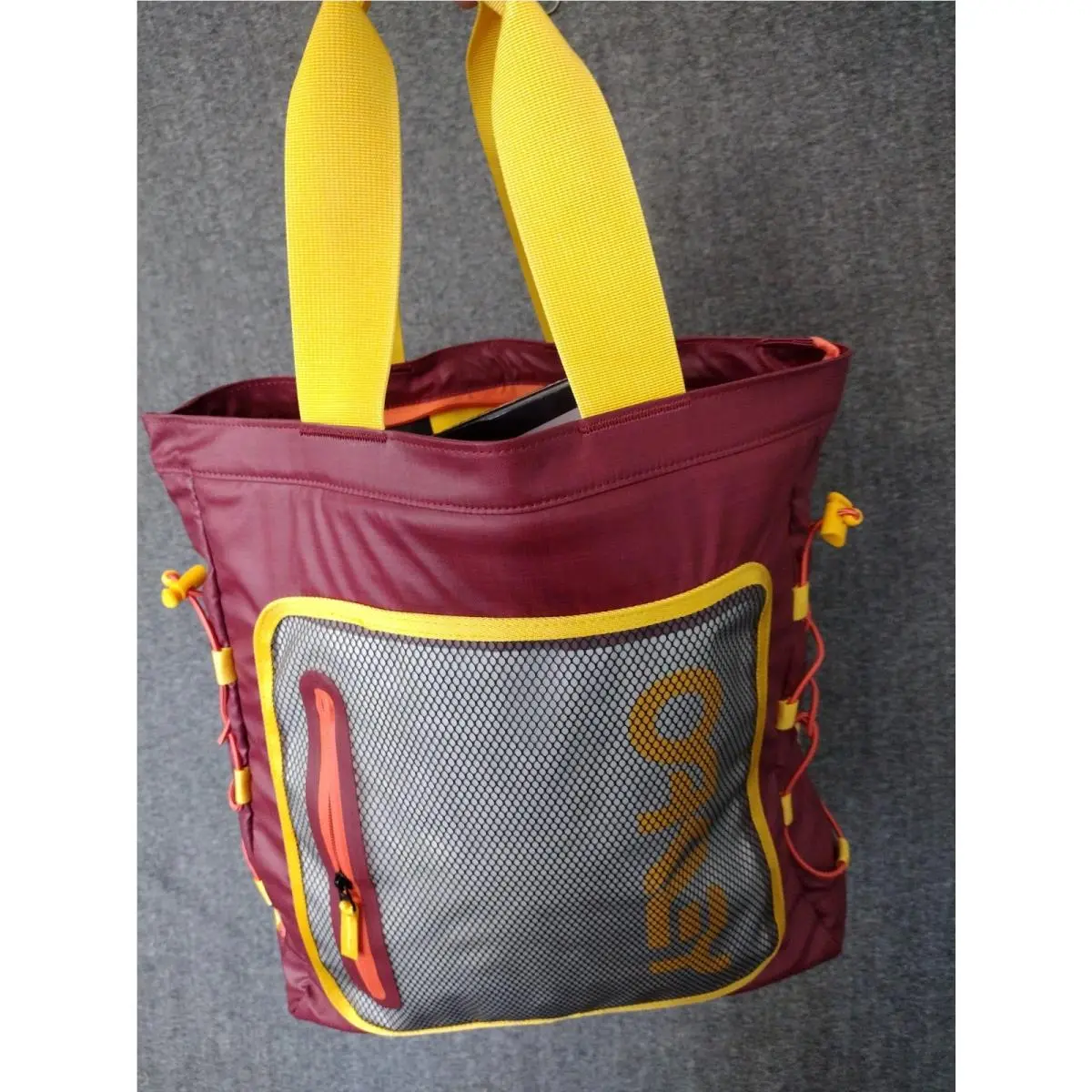 Oakley 90`S Tote Bag Backpack Sundried Tomato 16x15x2 -921527-4ST
