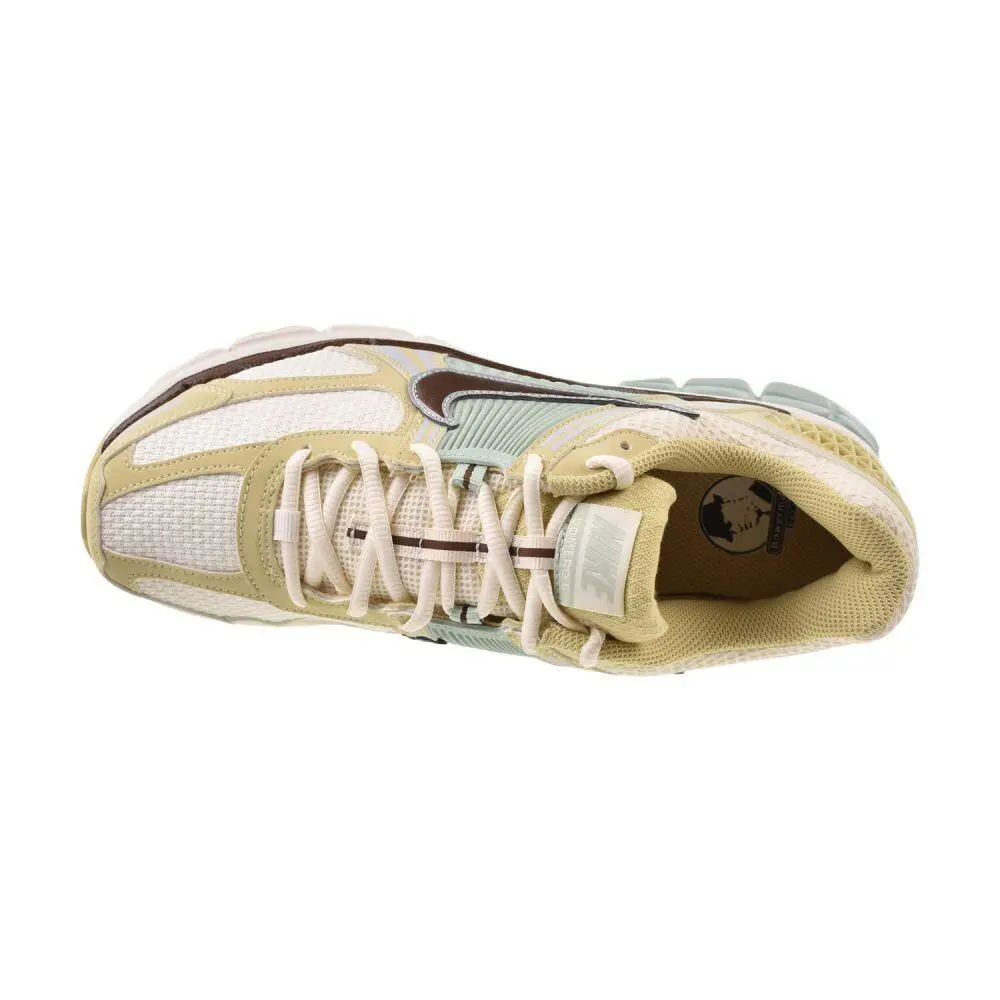 Nike shoes - Team Gold/Fauna Brown 3