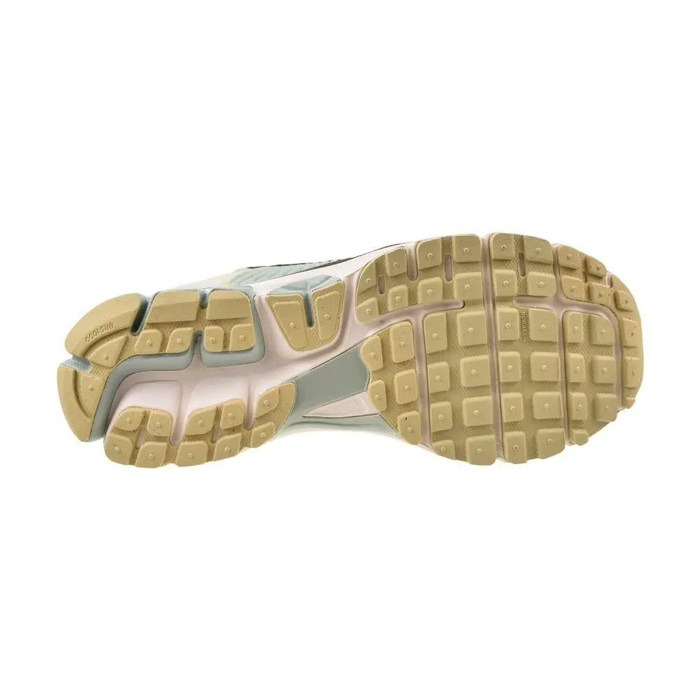 Nike shoes - Team Gold/Fauna Brown 4