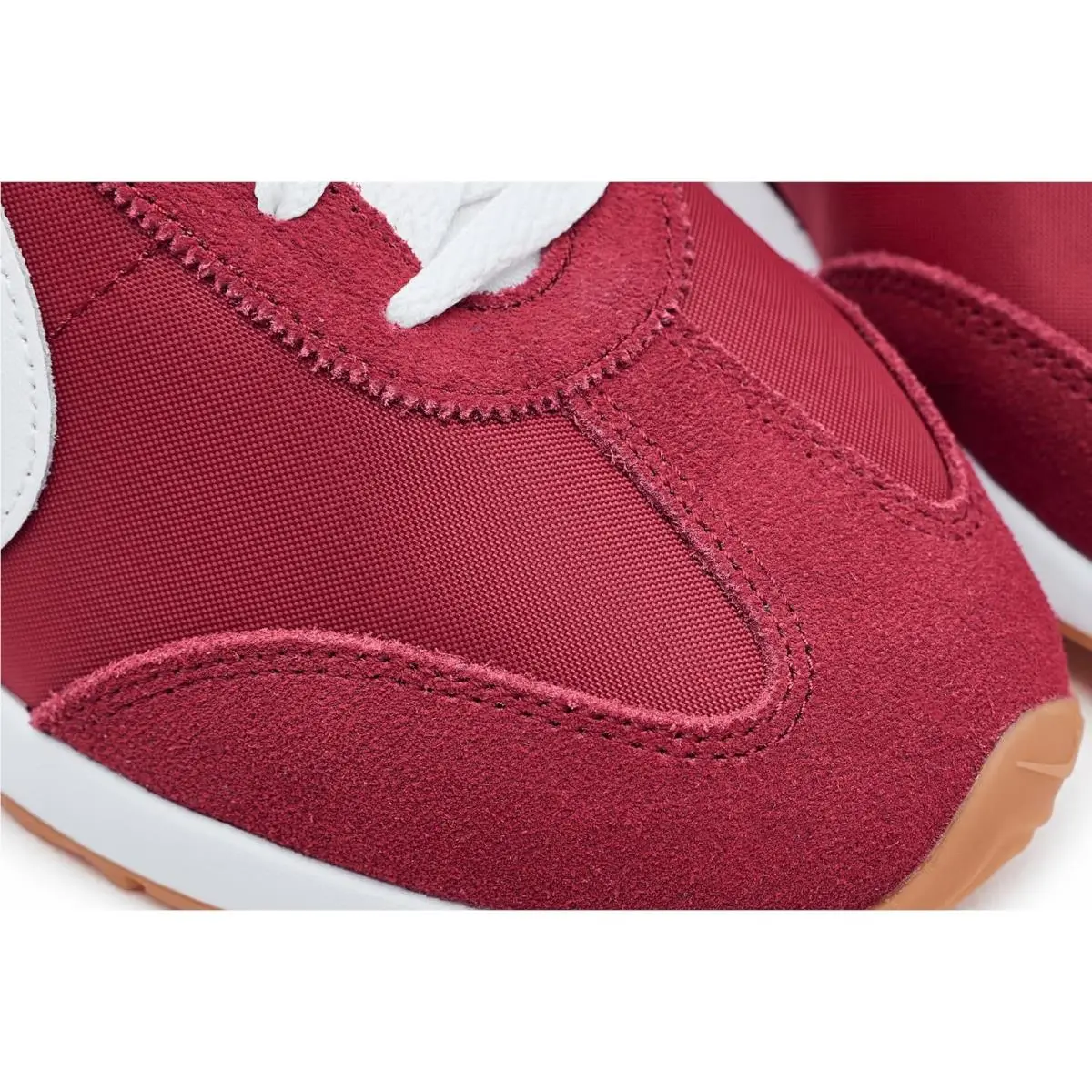 Nike shoes - Black/Sail/Gum Medium Brown 32