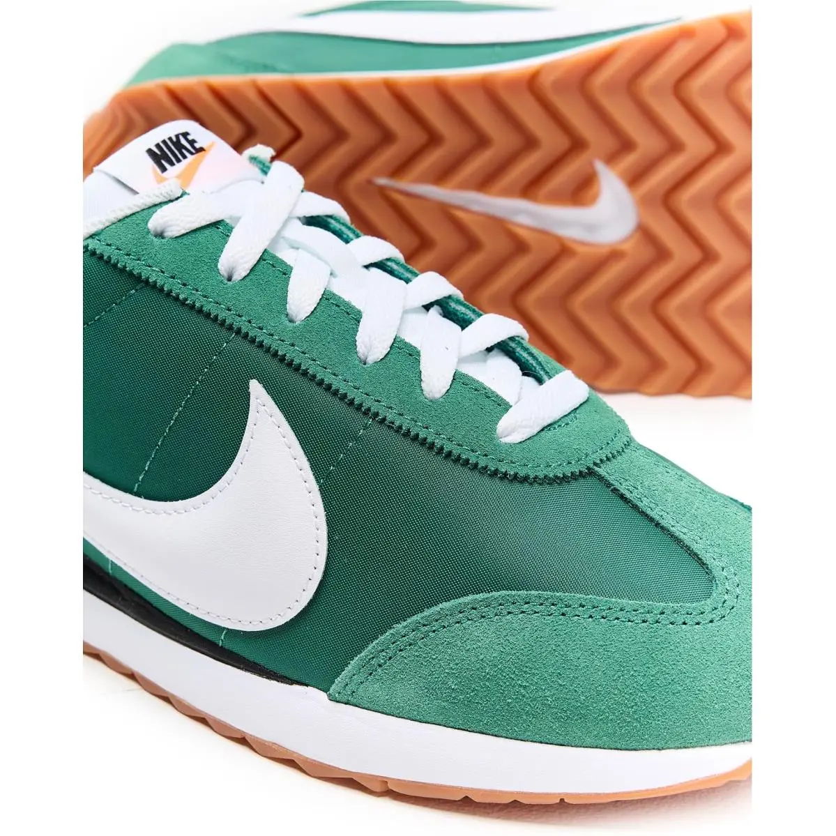 Nike shoes - Black/Sail/Gum Medium Brown 18