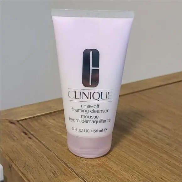Clinique Rinse-off Foaming Cleanser 5 Oz/150ml Full Size