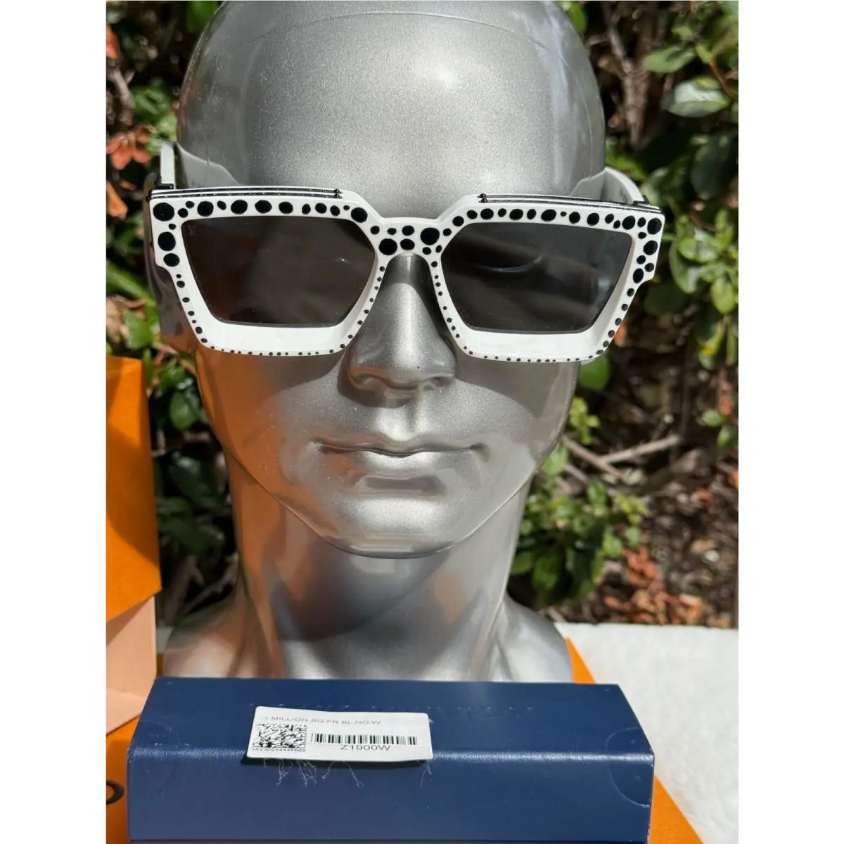 Louis Vuitton X Yayoi Kusama 1.1 Millionaire White Infinity Dot Sunglasses