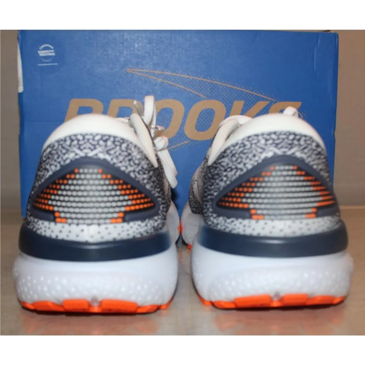 Brooks shoes - Brooks Ghost 16 - Ghost - 110418-1D-130 - Multicolor 4