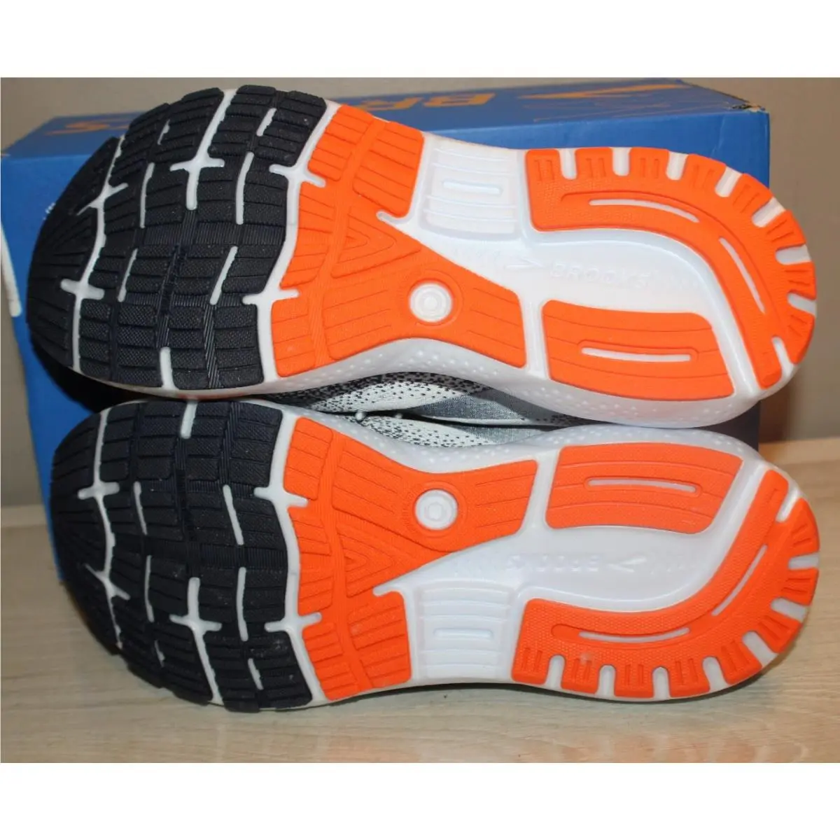 Brooks shoes - Brooks Ghost 16 - Ghost - 110418-1D-130 - Multicolor 7