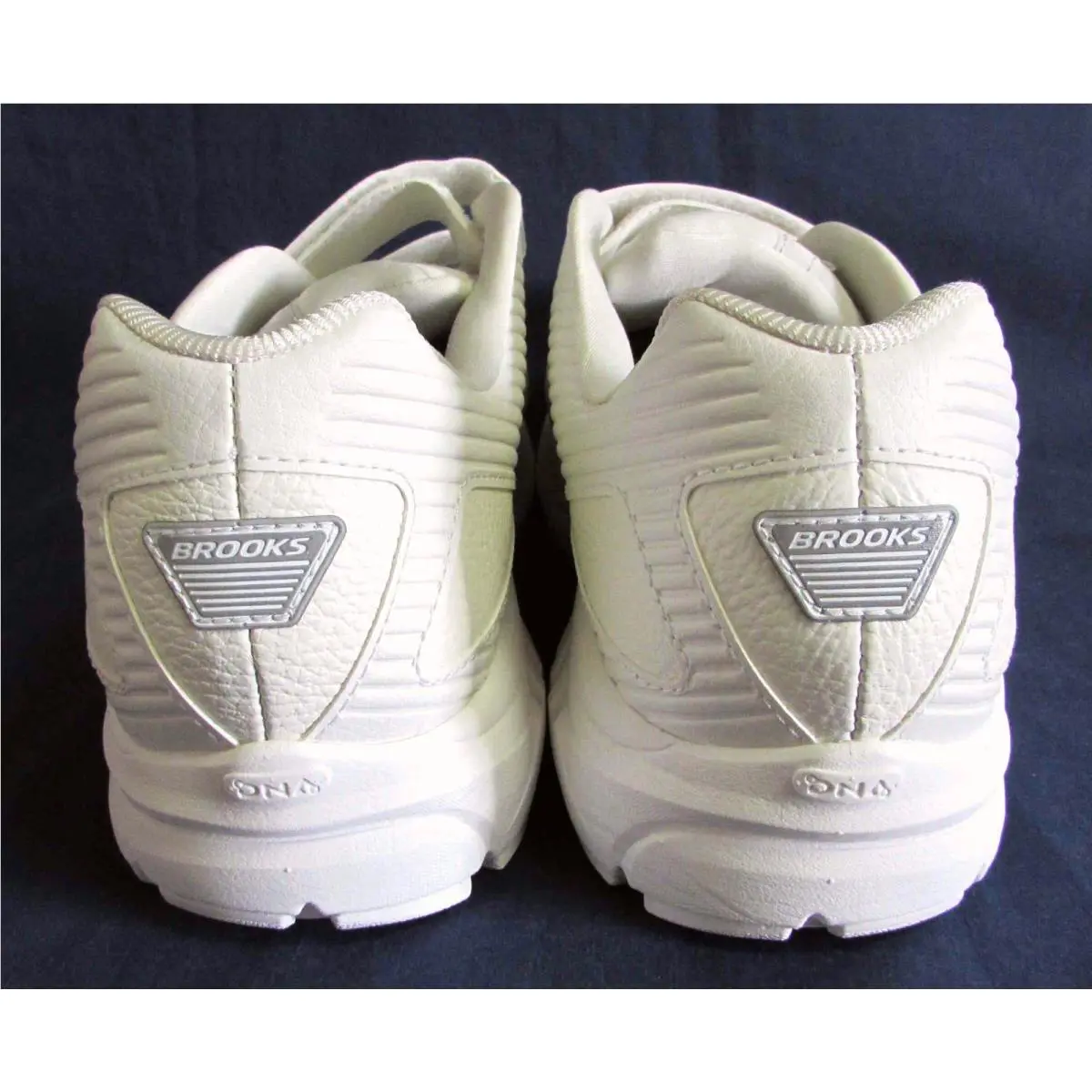 Brooks shoes - White 2