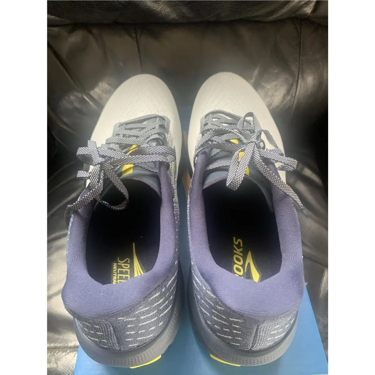 Brooks shoes - Brooks Launch 10 - Launch - Blue 0