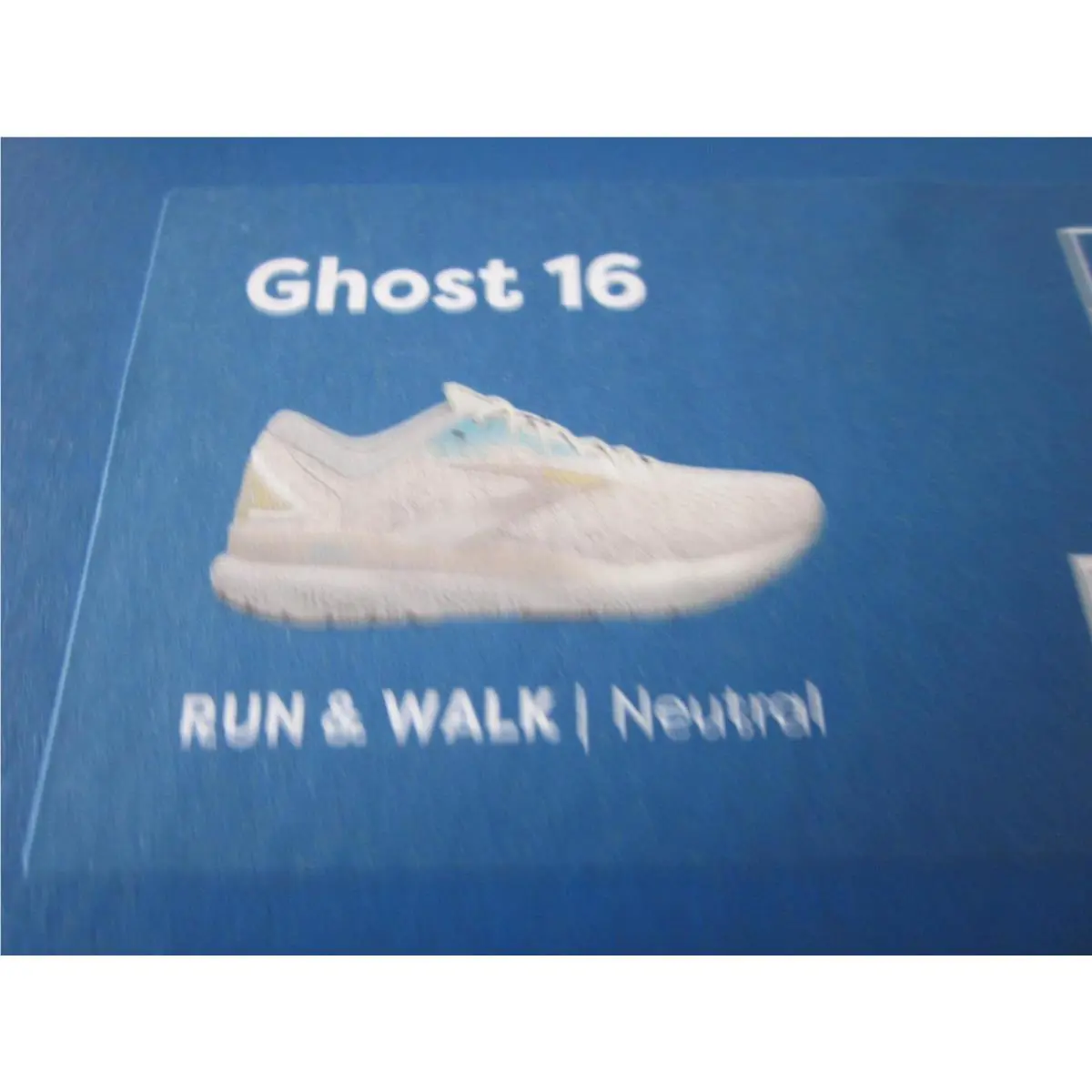 Brooks shoes - Brooks Ghost 16 - Ghost - Coconut/Blue/Yellow 3