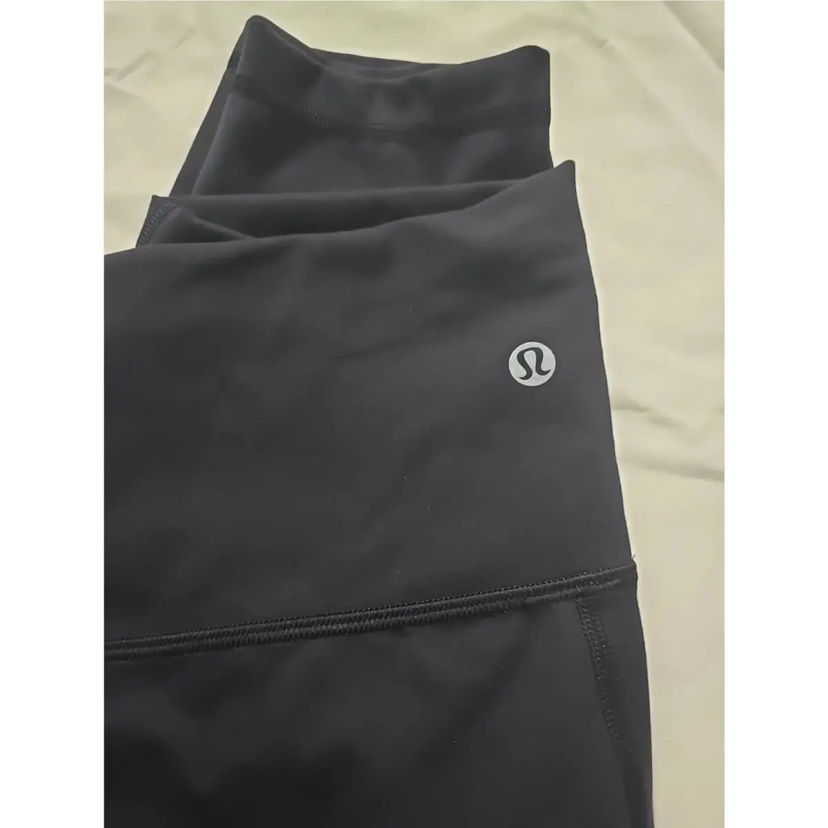 Lululemon clothing - Black 2