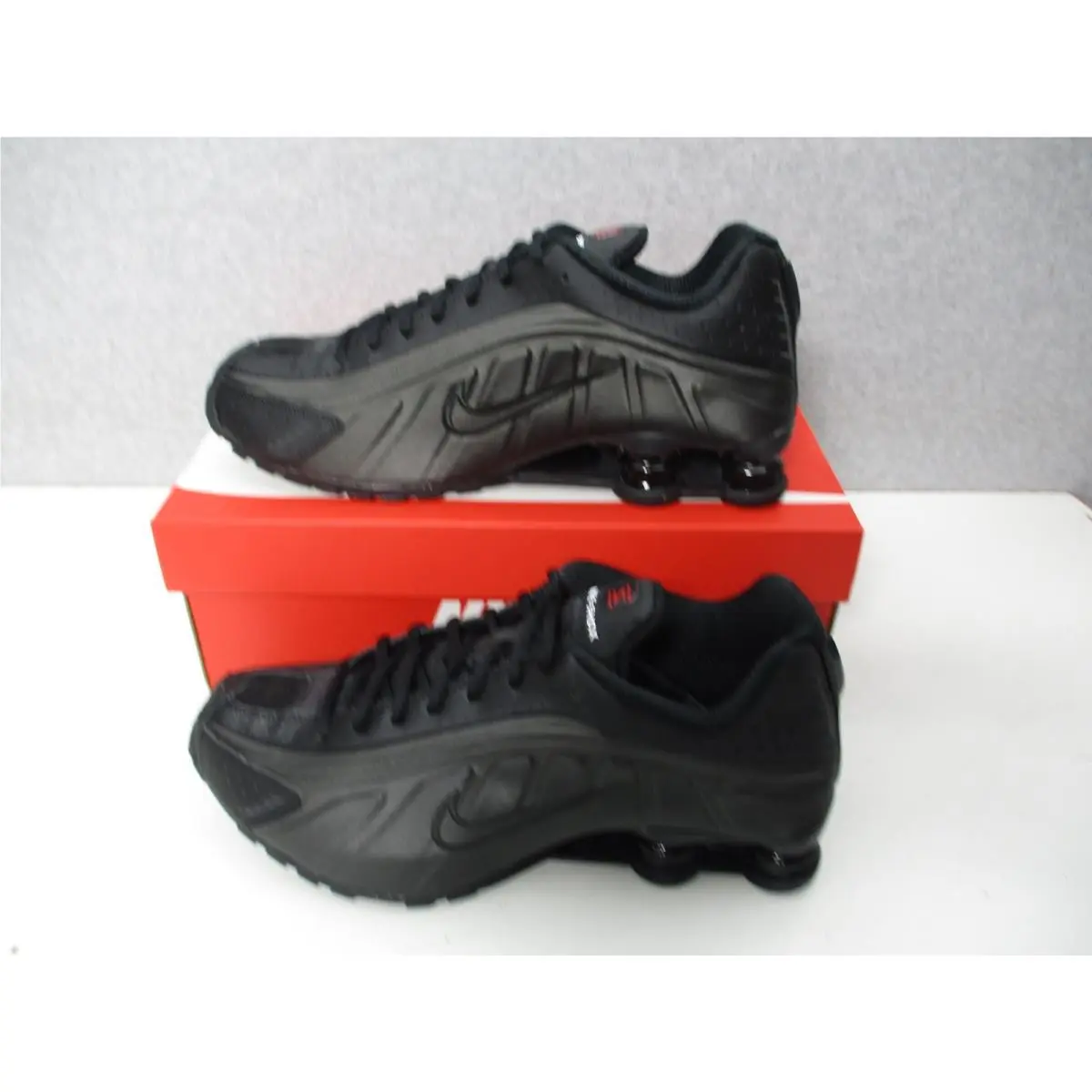 Nike shoes - Nike Shox R4 - Shox - HQ1988-001 - Black 0