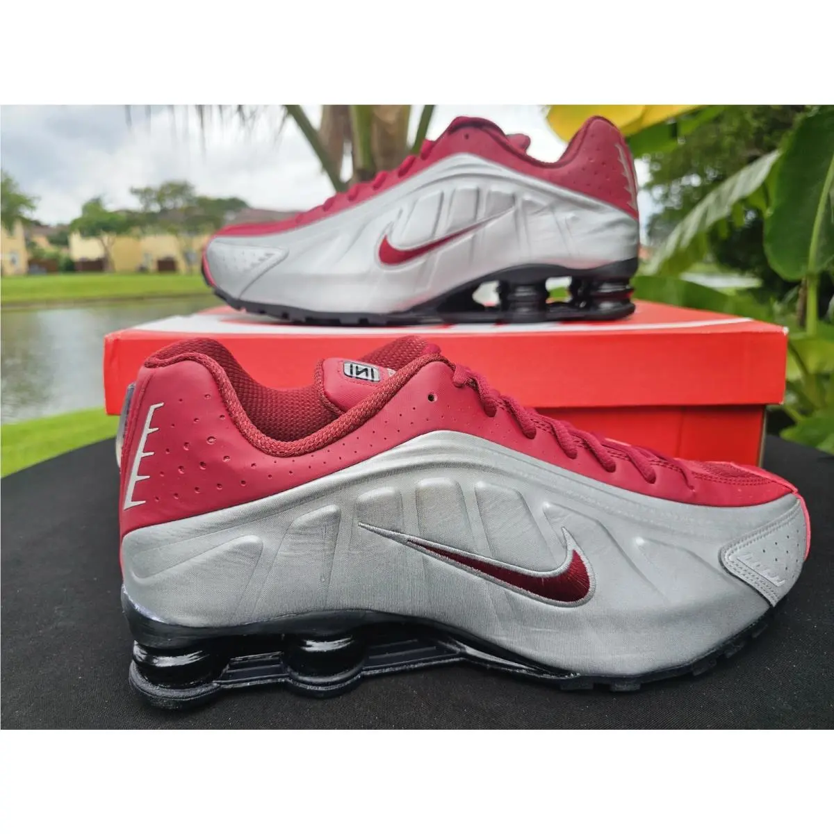 Men`s Size 13 Nike Shox R4 Shoes Metallic Silver Team Crimson Black HQ1988-009