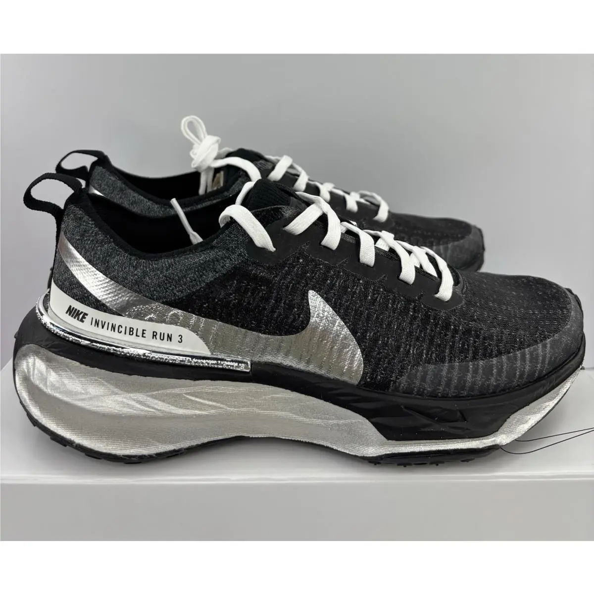 Nike shoes - Nike ZoomX Invincible 3 - ZoomX Invincible - Black 0
