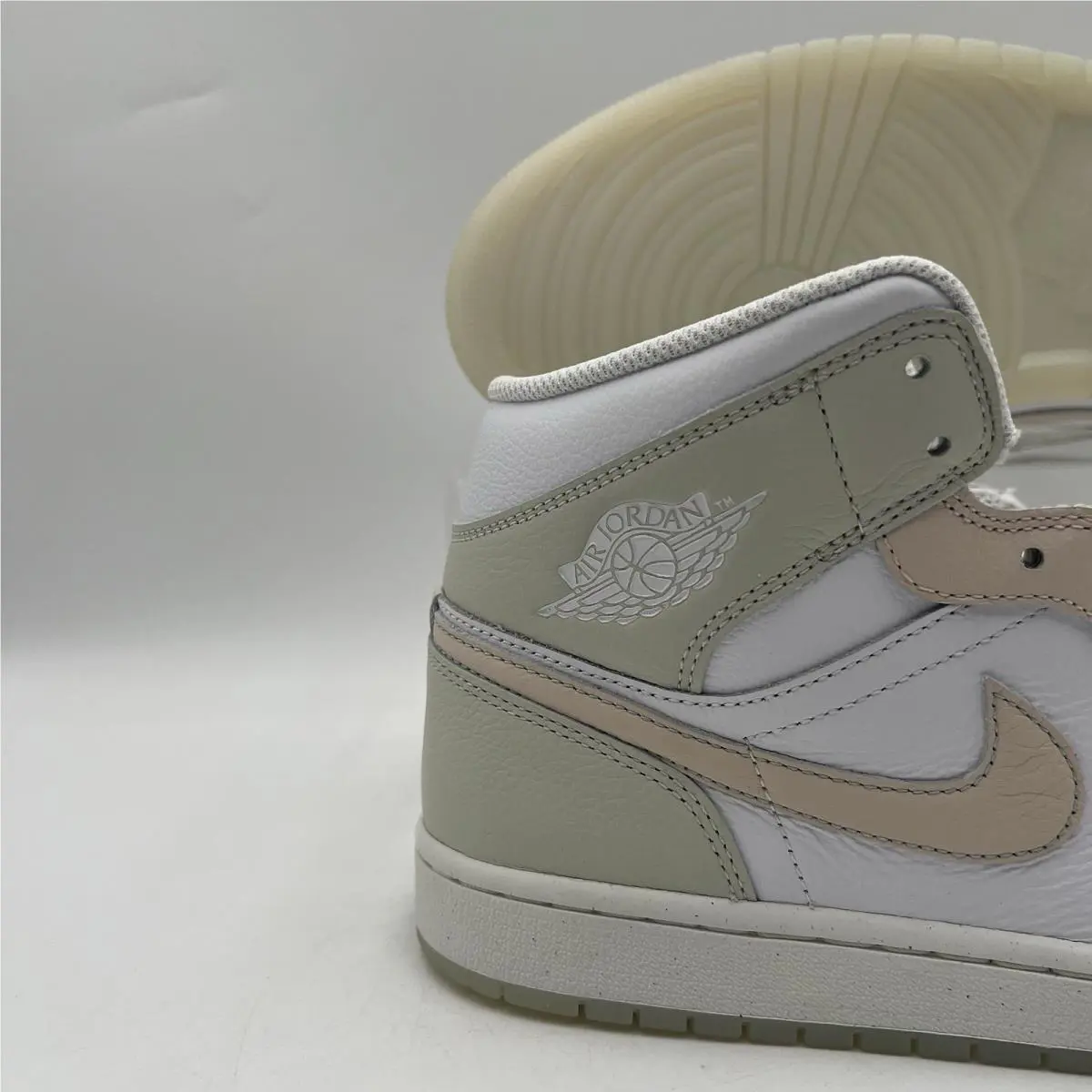 Nike shoes - Nike Air Jordan 1 - Air - HJ6654-100 - White 0