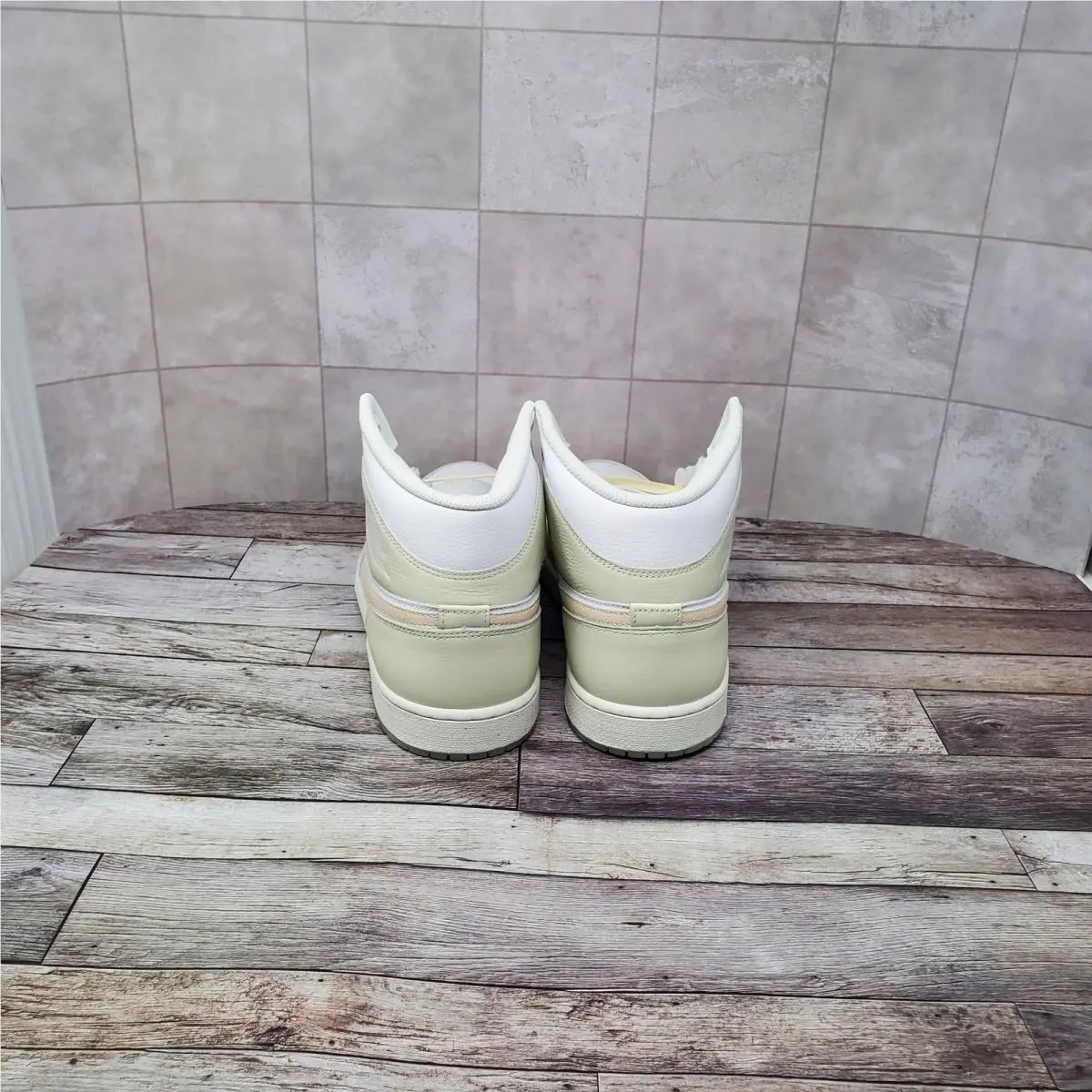 Nike shoes - Air Jordan 1 Mid SE - HJ6654-100 - Beige 1