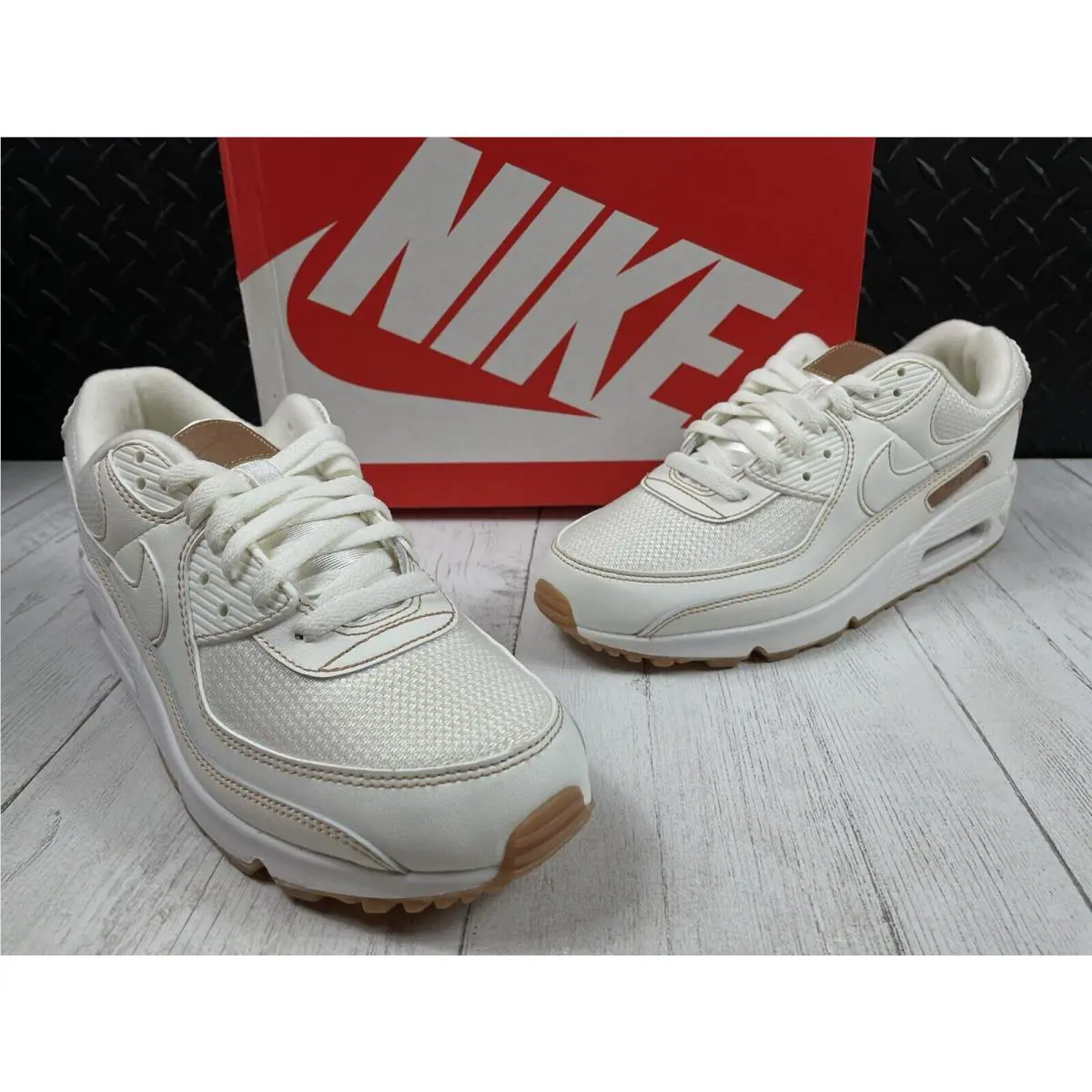 Size W11.5 - M10 - Nike Air Max 90 Twist Summit White Gum 2020 CU6474-100