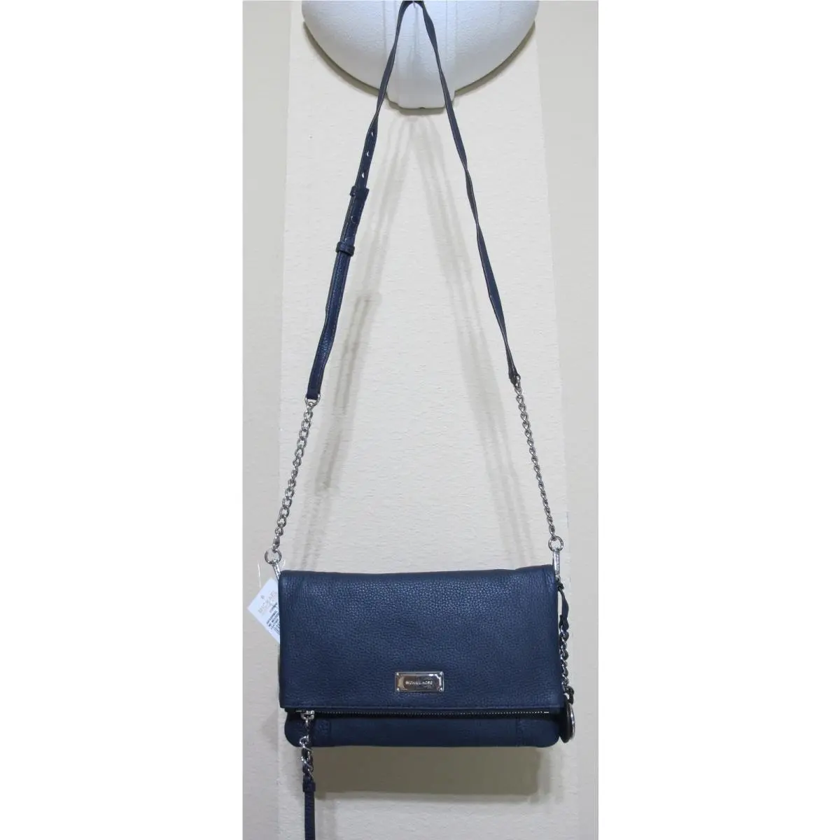 Auth. Michael Kors Corinne Leather MD Messenger Convert Clutch Navy/silver