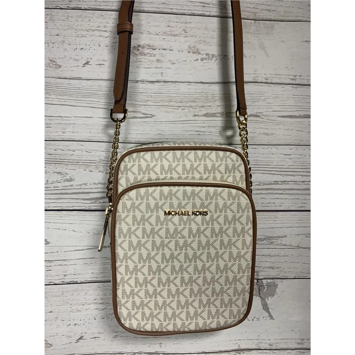 Michael Kors Chain Crossbody Jet Set Travel Signature Logo Bag in Vanilla